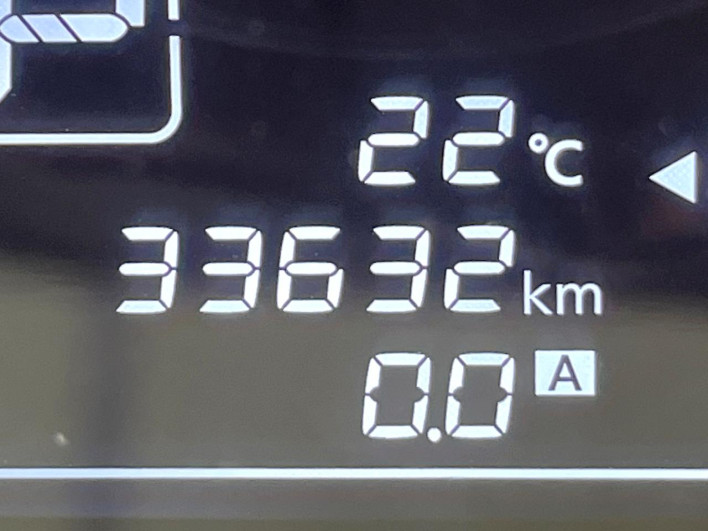 2015 Nissan Note DBA-E12 (UW-6a3c9b4404128)[2]