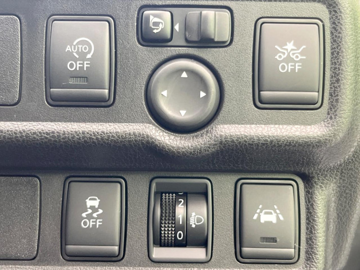 2019 Nissan Note DBA-E12 (UW-6a3c9b4716e1d)[19]