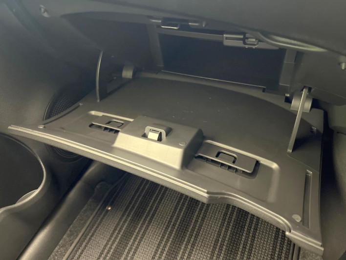 2019 Nissan Note DBA-E12 (UW-6a3c9b4716e1d)[28]