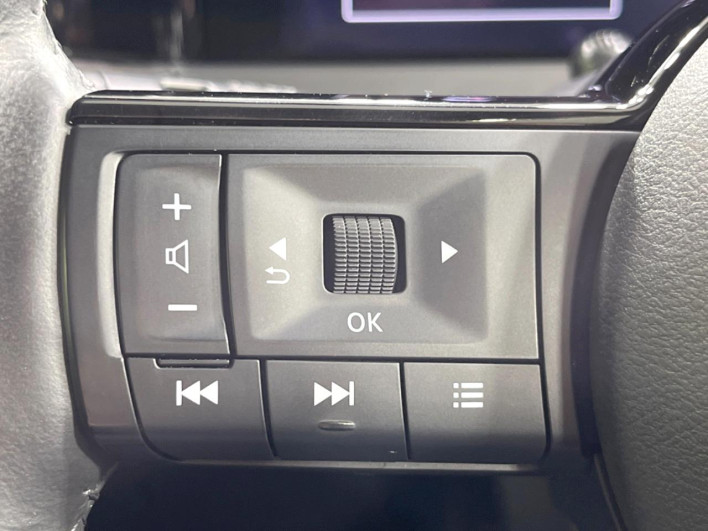2021 Nissan Note 6AA-E13 (UW-6a3c9b48a2e52)[16]