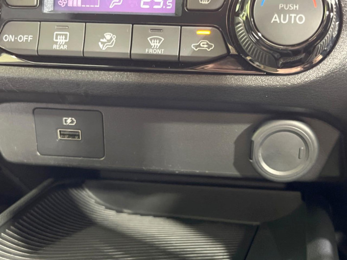 2021 Nissan Note 6AA-E13 (UW-6a3c9b48a2e52)[23]