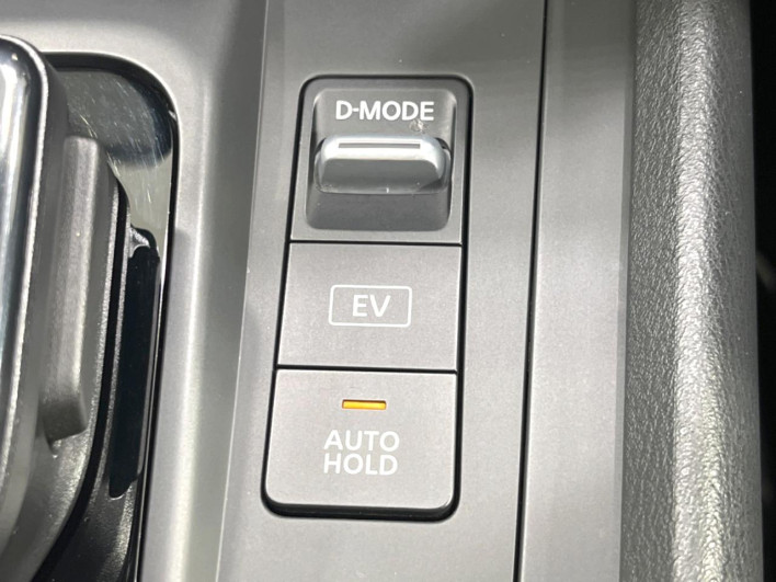 2021 Nissan Note 6AA-E13 (UW-6a3c9b48a2e52)[27]