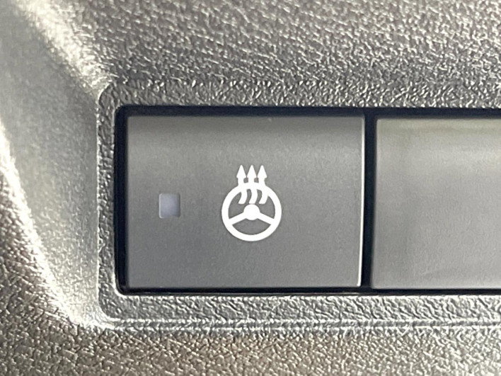 2021 Nissan Note 6AA-E13 (UW-6a3c9b48a2e52)[9]