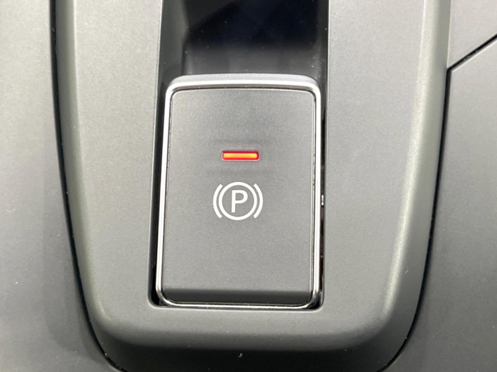 2021 Nissan Note 6AA-E13 (UW-6a3c9b48a2e52)[28]