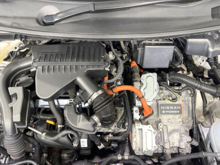 2021 Nissan Note 6AA-E13 (UW-6a3c9b48a2e52)[4]