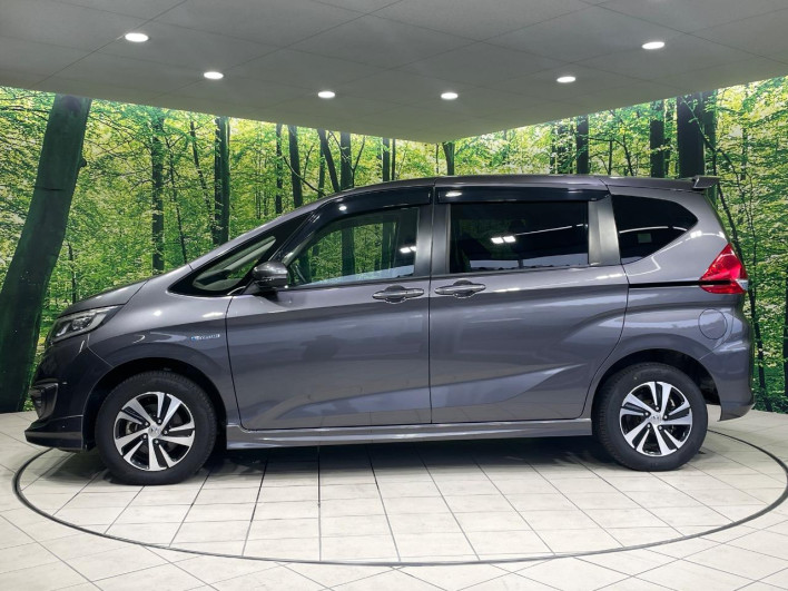 2018 Honda Freed hybrid DAA-GB8 (UW-6a3c9b58bbd6e)[17]
