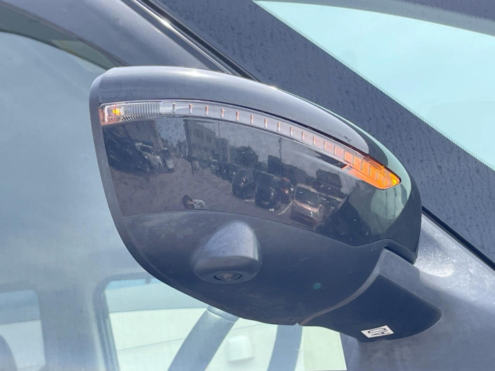 2017 Nissan Serena DAA-GFC27 (UW-6a3c9b5fa45e9)[14]