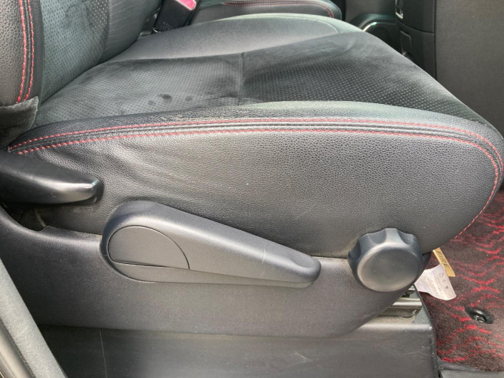 2013 Toyota Vellfire DBA-GGH20W (UW-6a3c9b6819d54)[25]