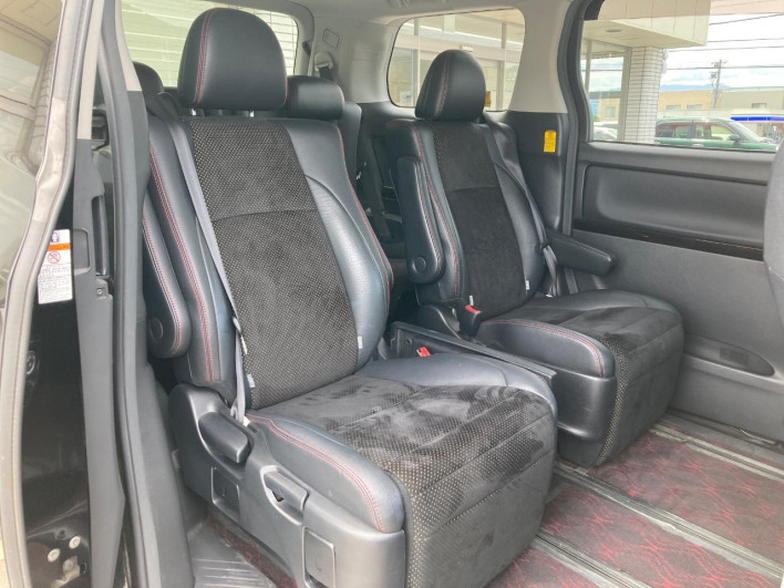 2013 Toyota Vellfire DBA-GGH20W (UW-6a3c9b6819d54)[26]