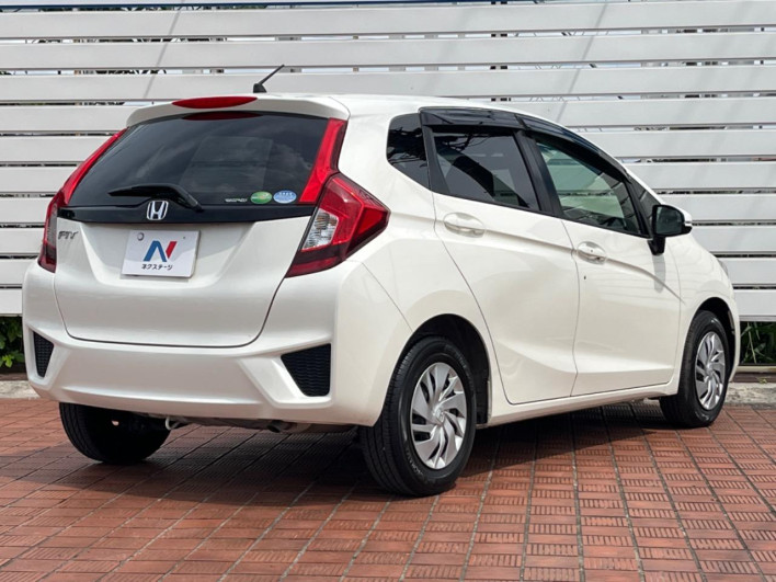 2014 Honda Fit DBA-GK3 (UW-6a3c9b68bf133)[17]