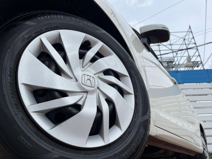 2014 Honda Fit DBA-GK3 (UW-6a3c9b68bf133)[7]
