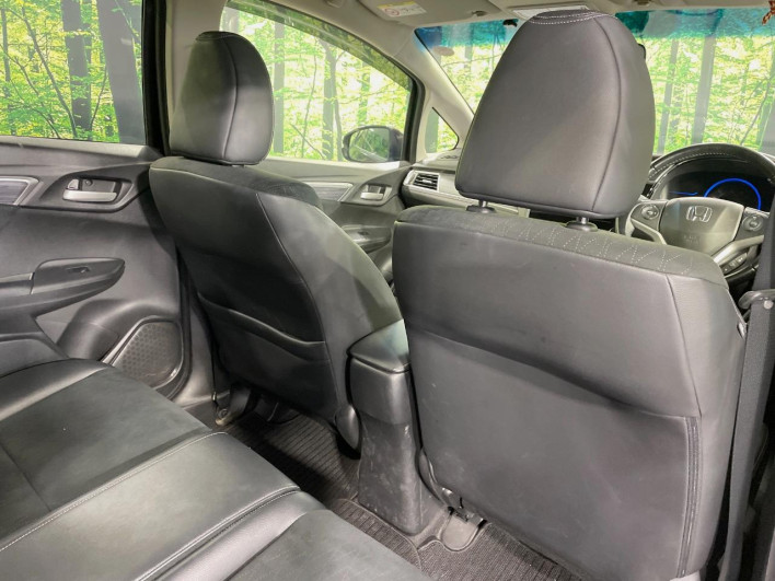 2015 Honda SHUTTLE DAA-GP7 (UW-6a3c9b6de0545)[20]