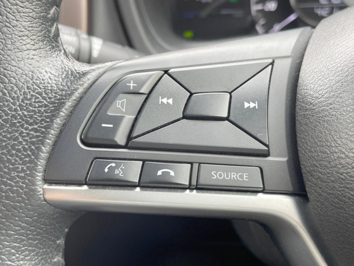2018 Nissan Note DAA-HE12 (UW-6a3c9b805240f)[24]