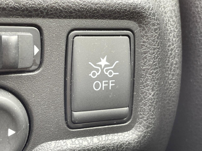 2018 Nissan Note DAA-HE12 (UW-6a3c9b805240f)[20]