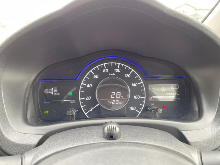2018 Nissan Note DAA-HE12 (UW-6a3c9b805240f)[29]