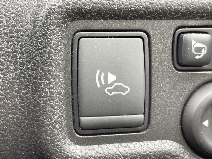 2018 Nissan Note DAA-HE12 (UW-6a3c9b805240f)[21]