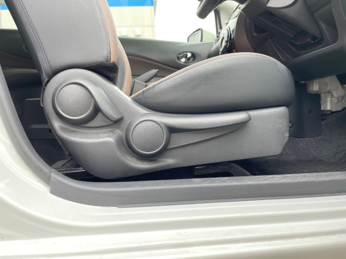 2018 Nissan Note DAA-HE12 (UW-6a3c9b805240f)[17]