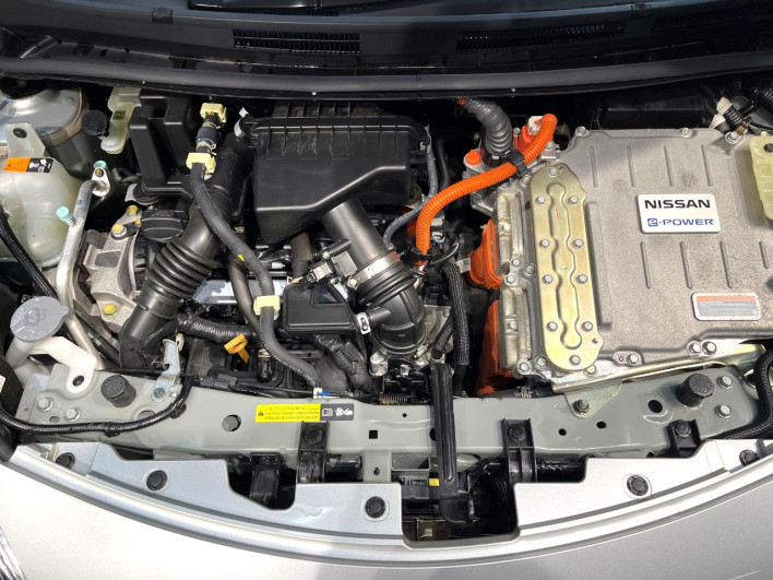 2020 Nissan Note DAA-HE12 (UW-6a3c9b81d7af2)[4]