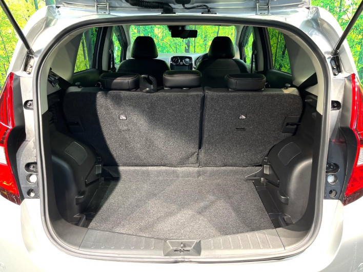 2020 Nissan Note DAA-HE12 (UW-6a3c9b81d7af2)[29]