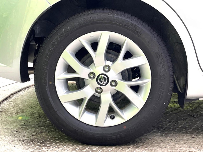 2020 Nissan Note DAA-HE12 (UW-6a3c9b81d7af2)[5]
