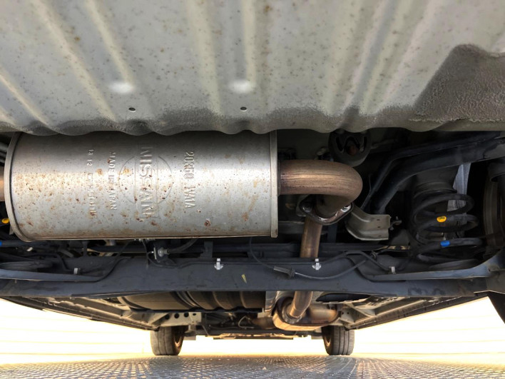 2014 Nissan Serena DAA-HFC26 (UW-6a3c9b8ad3bcb)[18]