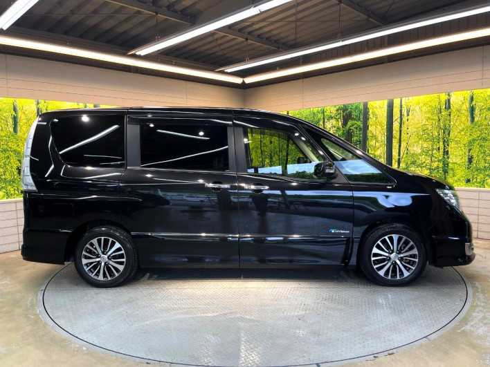 2014 Nissan Serena DAA-HFC26 (UW-6a3c9b8ad3bcb)[12]