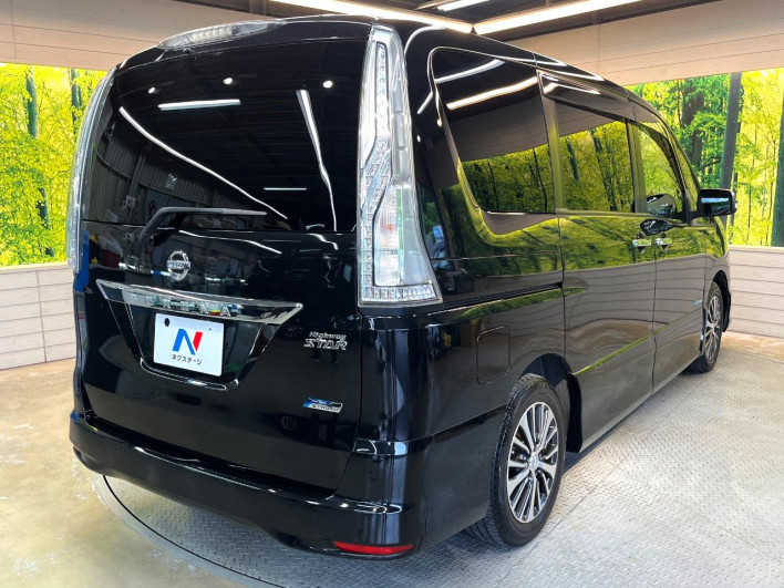 2014 Nissan Serena DAA-HFC26 (UW-6a3c9b8ad3bcb)[11]