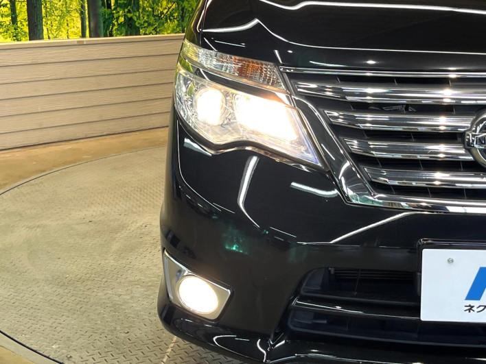 2014 Nissan Serena DAA-HFC26 (UW-6a3c9b8ad3bcb)[16]