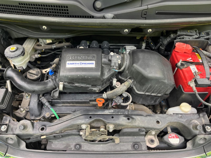 2014 Honda N-BOX CUSTOM DBA-JF1 (UW-6a3c9b9eee286)[4]