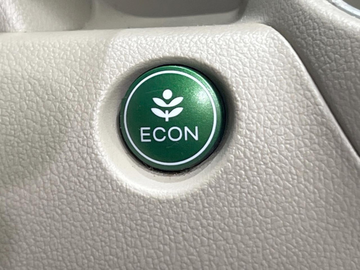 2016 Honda N-BOX DBA-JF1 (UW-6a3c9ba1a08d8)[23]