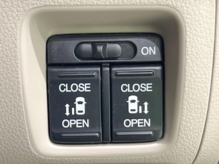 2016 Honda N-BOX DBA-JF1 (UW-6a3c9ba1a08d8)[22]