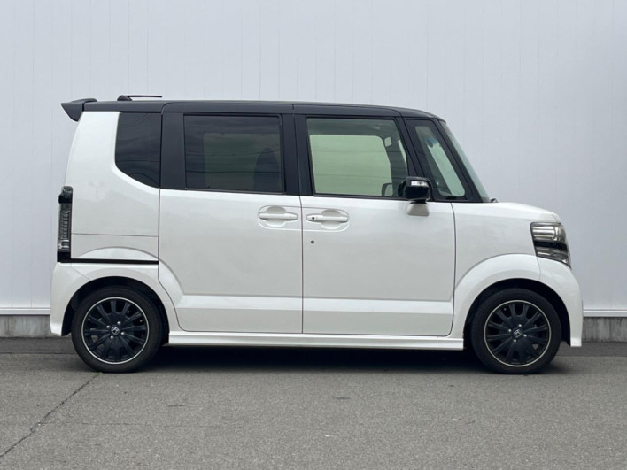 2016 Honda N-BOX CUSTOM DBA-JF1 (UW-6a3c9ba480f96)[9]