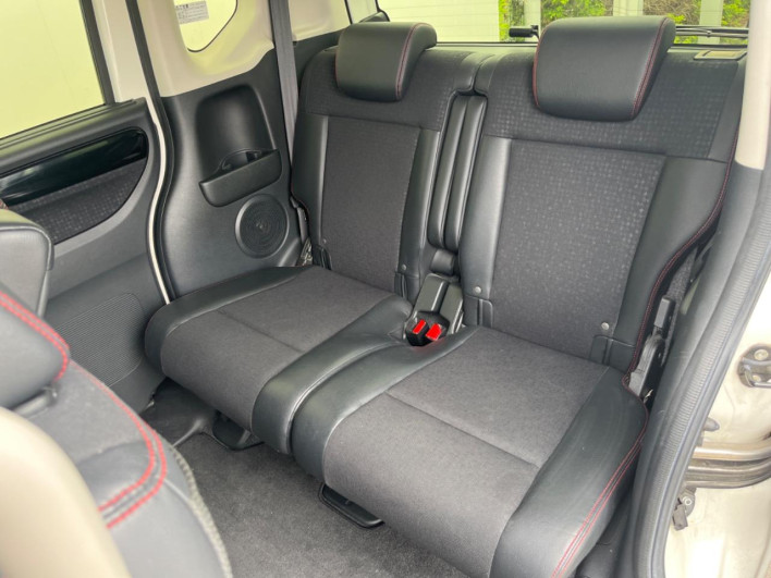 2016 Honda N-BOX CUSTOM DBA-JF1 (UW-6a3c9ba480f96)[7]