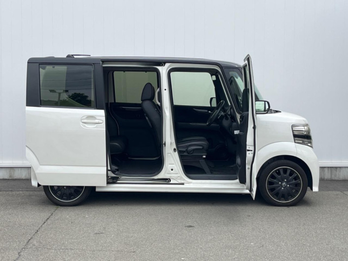 2016 Honda N-BOX CUSTOM DBA-JF1 (UW-6a3c9ba480f96)[10]
