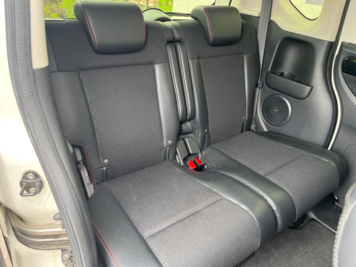 2016 Honda N-BOX CUSTOM DBA-JF1 (UW-6a3c9ba480f96)[11]