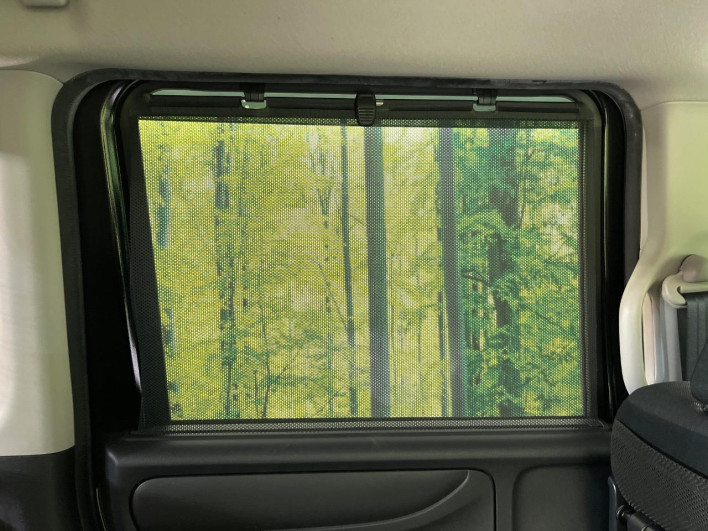 2017 Honda N-BOX CUSTOM DBA-JF2 (UW-6a3c9ba70b45b)[28]