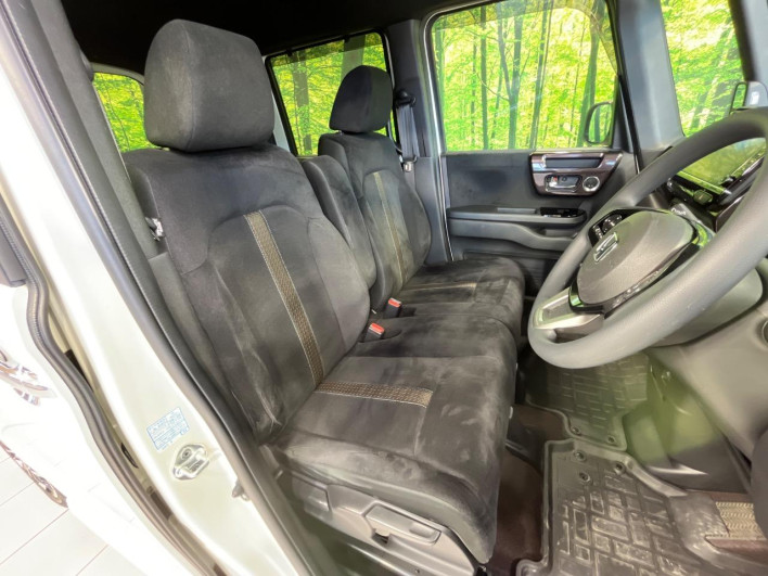 2018 Honda N-BOX CUSTOM DBA-JF3 (UW-6a3c9ba7d2301)[25]