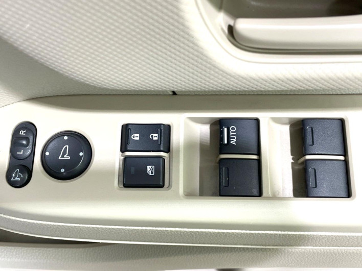2020 Honda N-BOX 6BA-JF3 (UW-6a3c9baaf397a)[9]
