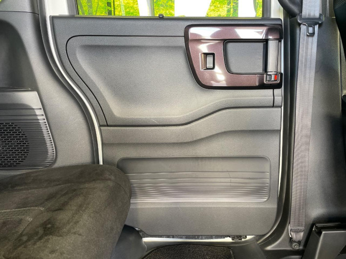 2020 Honda N-BOX CUSTOM 6BA-JF3 (UW-6a3c9bab5de74)[25]