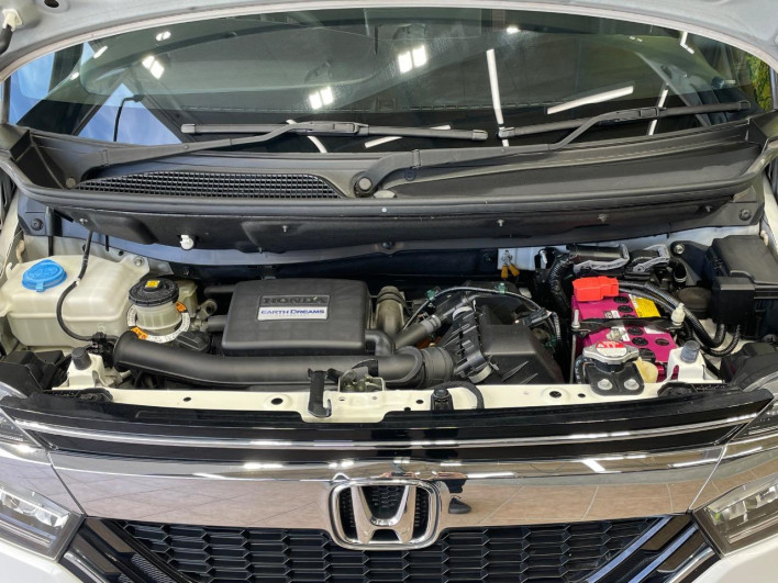 2020 Honda N-BOX CUSTOM 6BA-JF3 (UW-6a3c9bab5de74)[19]