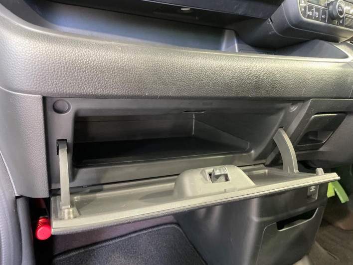 2020 Honda N-BOX CUSTOM 6BA-JF3 (UW-6a3c9bab5de74)[27]