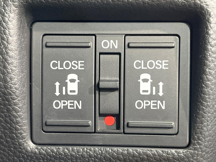 2020 Honda N-BOX CUSTOM 6BA-JF3 (UW-6a3c9bae702fc)[13]