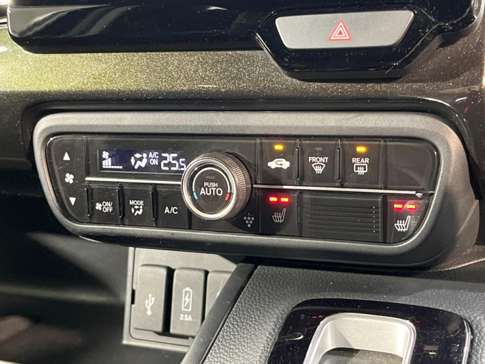 2020 Honda N-BOX CUSTOM 6BA-JF3 (UW-6a3c9bae702fc)[21]