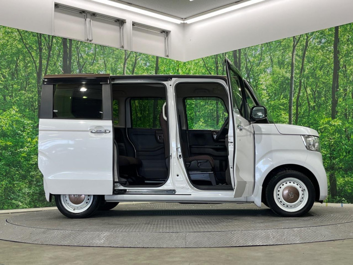 2019 Honda N-BOX DBA-JF4 (UW-6a3c9bb5e4ab3)[24]