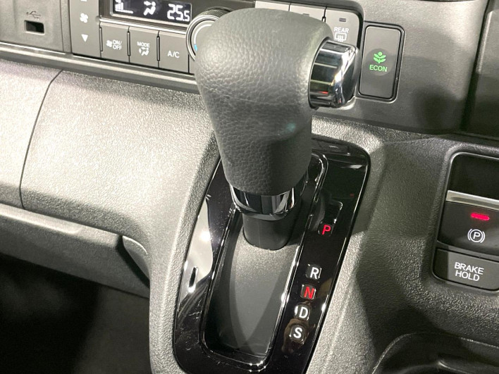 2026 Honda N-BOX CUSTOM 6BA-JF5 (UW-6a3c9bbea0ef9)[21]