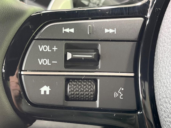 2024 Honda N-BOX CUSTOM 6BA-JF5 (UW-6a3c9bc0e52fe)[23]