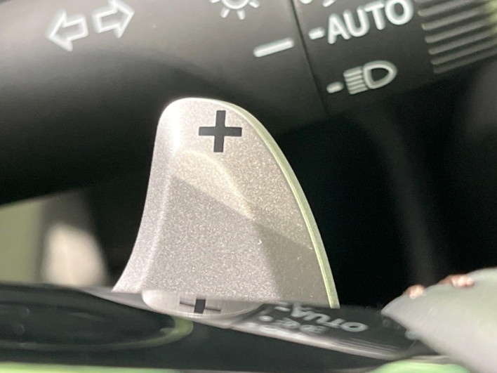 2024 Honda N-BOX CUSTOM 6BA-JF5 (UW-6a3c9bc0e52fe)[26]