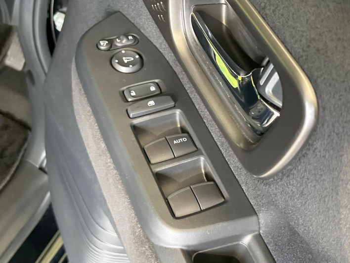 2025 Honda N-BOX CUSTOM 6BA-JF5 (UW-6a3c9bc129f14)[24]