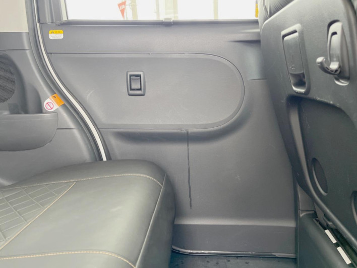 2014 Daihatsu Tanto DBA-LA600S (UW-6a3c9bf587d52)[21]