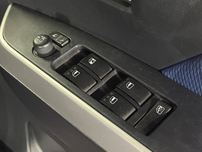 2018 Toyota TANK DBA-M900A (UW-6a3c9c18b5219)[5]